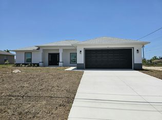 6 NE 20th St, Cape Coral, FL 33909
