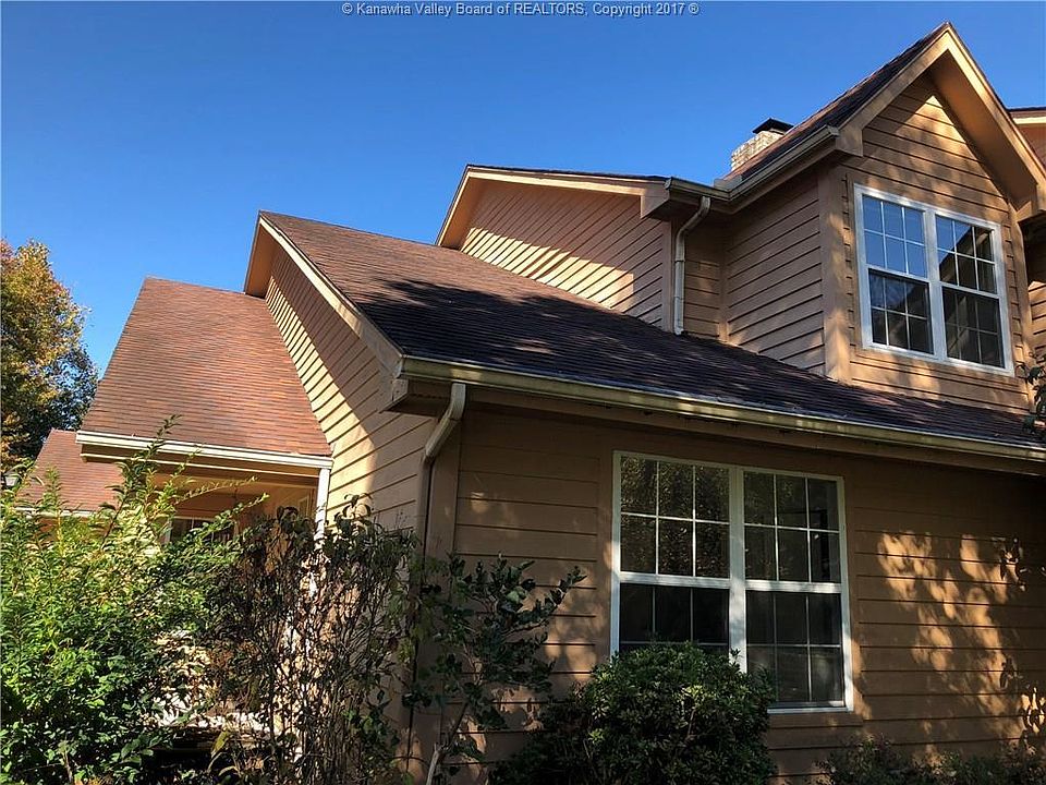 2nd image of 704 Oakbridge Dr