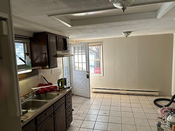 4th image of 2850 Woodman Dr