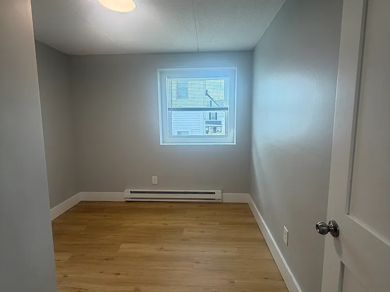 89 Woodrow Avenue — Photo 18