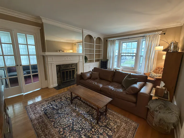 1026 Harvard St #1 — Photo 11