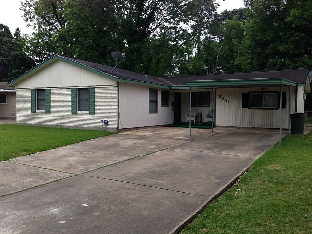 1st image of 3941 Broadmoor Dr