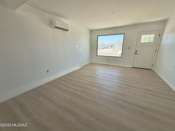 2nd image of 6540 E Barrow St