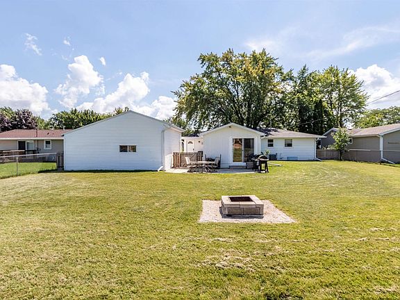5th image of 1134 Westwood Dr