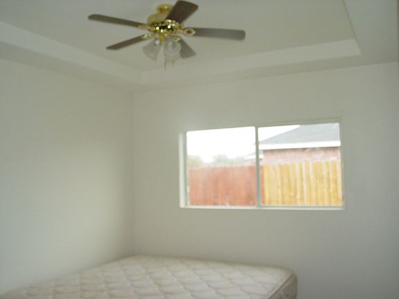 4th image of 2623 Honolulu Dr