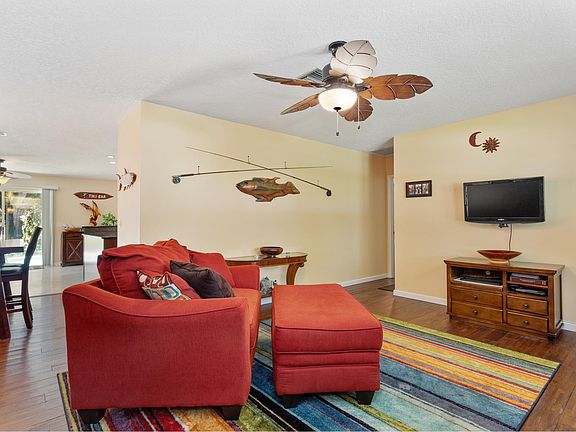 3rd image of 6074 16th Ln NE
