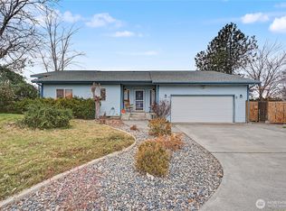 2238 S Crestmont Drive, Moses Lake, WA 98837
