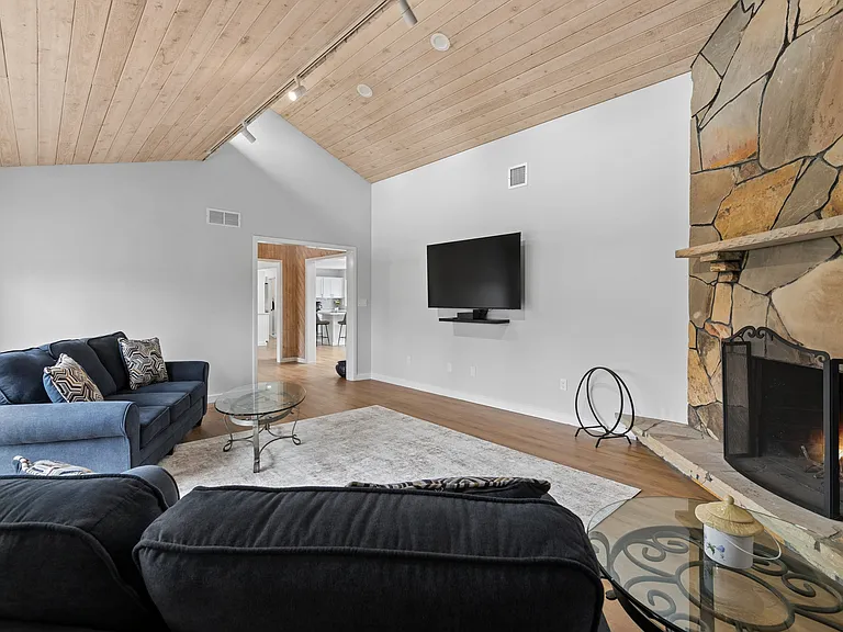 3 Harbor Rd — Photo 8