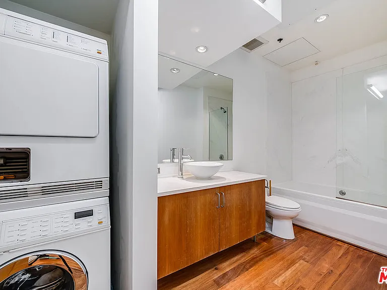 1850 Industrial St #106 — Photo 21