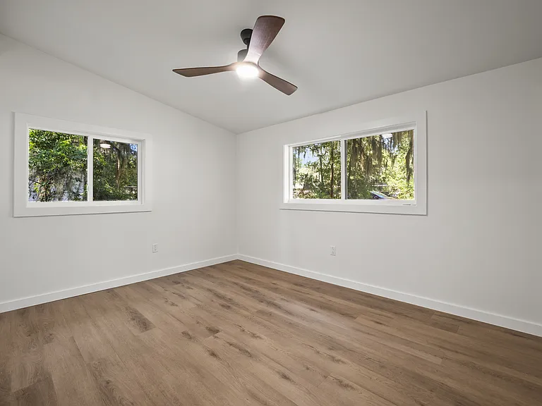 1608 Madrid Ave — Photo 7