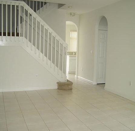 3rd image of 5727 NW 113th Ave