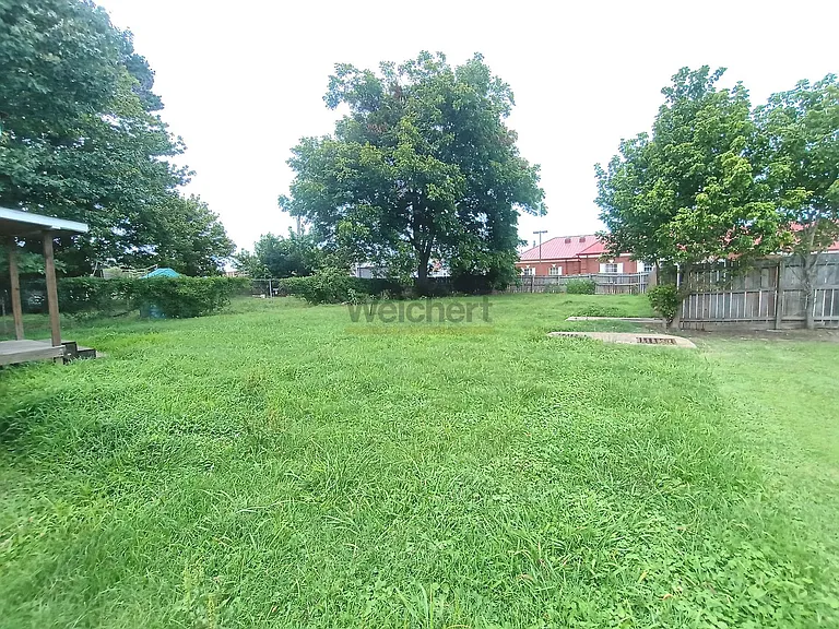 1507 W Emerson St — Photo 10