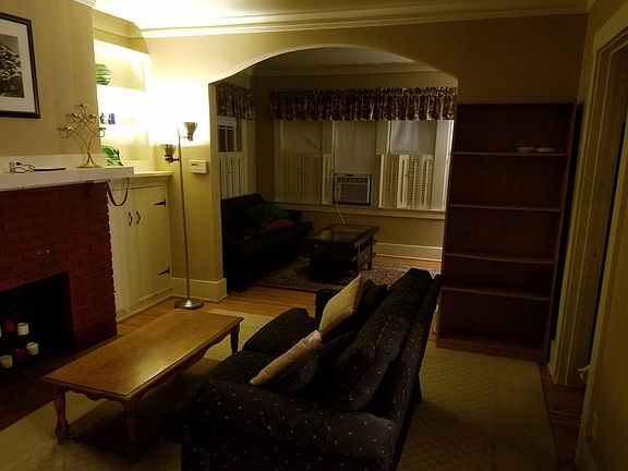 4th image of 171 Crittenden Blvd