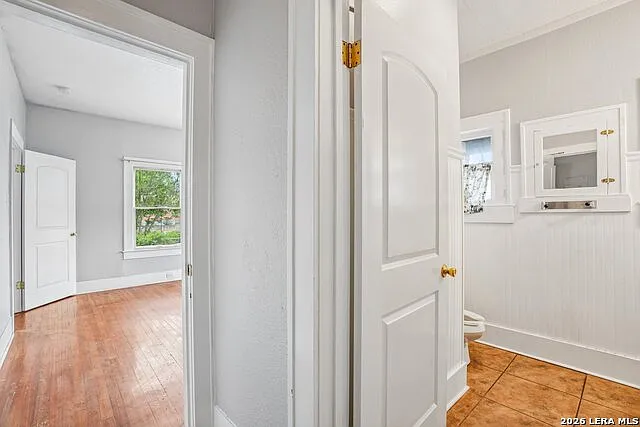 821 E Quincy St — Photo 25
