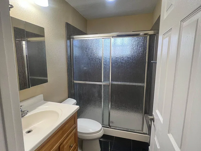 34833 Warwick Ct — Photo 19