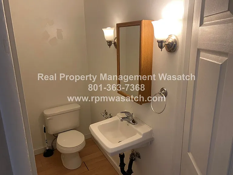 866 S McClelland St — Photo 31