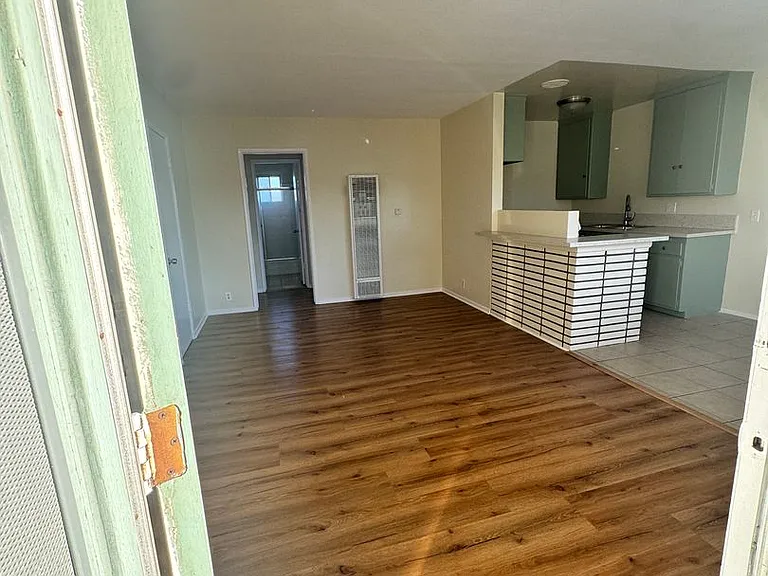 6280 Cherry Ave #12 — Photo 3