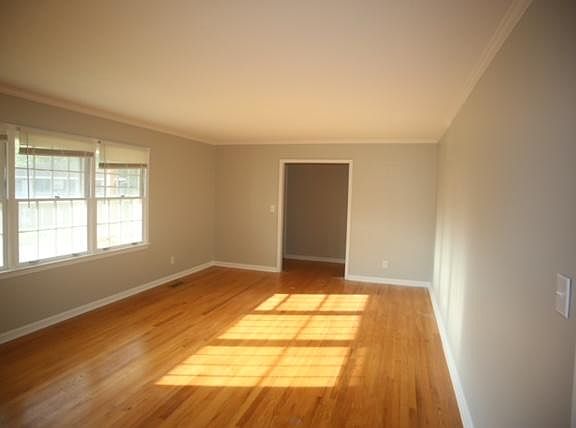 Summertown CT - Living/Dining