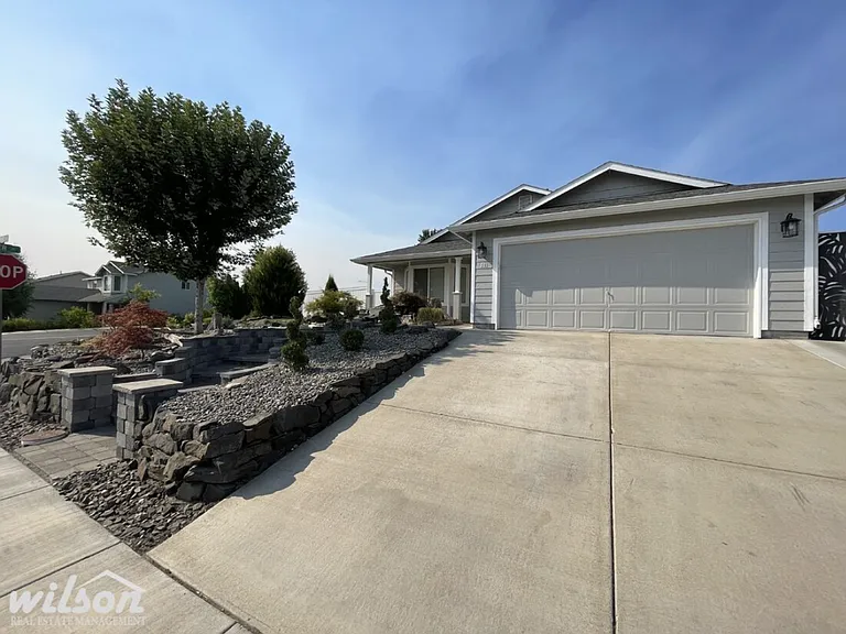 301 Olympic Ave — Photo 19