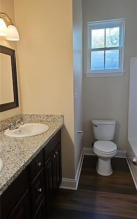 2nd image of 5316 Burgundy St