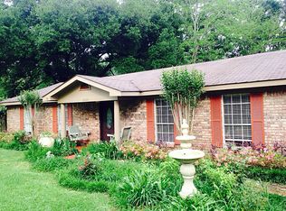 2523 Maple Dr, Mobile, AL 36695