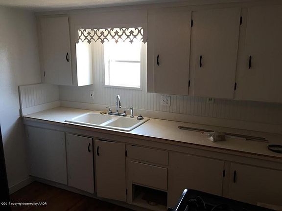 5th image of 400 N Cornell Ave