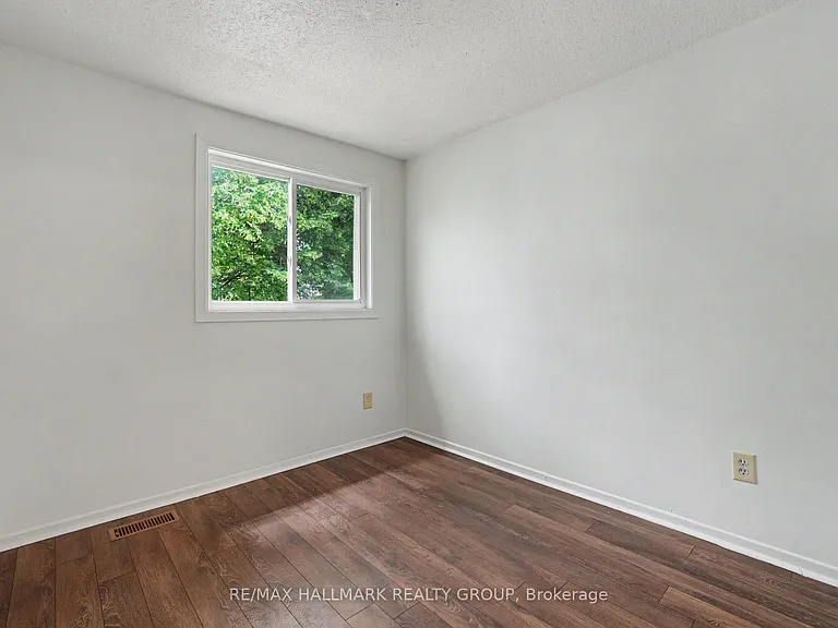 32A Sonnet Cres #18 — Photo 10