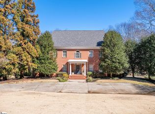 25 Club Forest Ln, Greenville, SC 29605