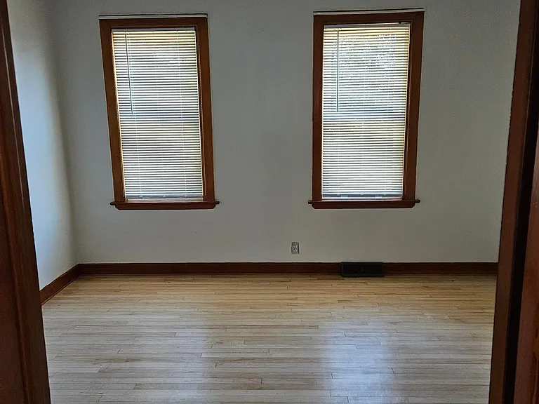 19 York St #19 — Photo 1