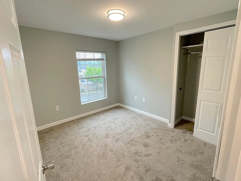 41 Grove St #41 — Photo 13