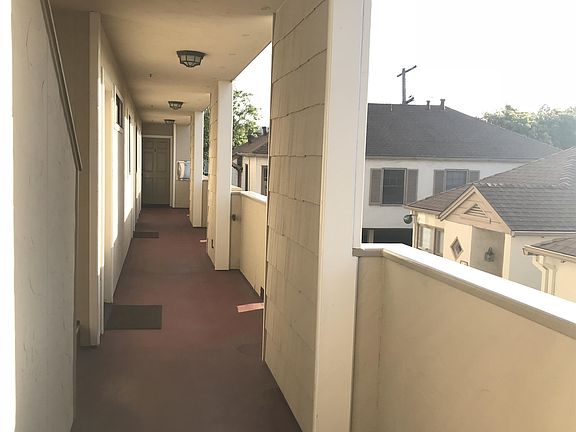 3rd image of 1117 Laguna Ave APT 3
