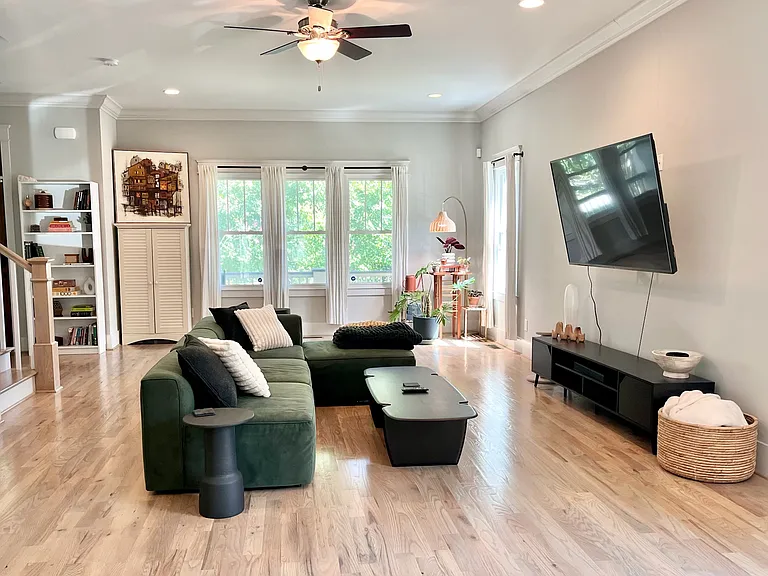 1200 Riverside Dr — Photo 6