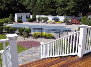 26 Old Hollow Rd, Trumbull, CT 06611