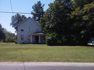 210 E 1st St, Ellis Grove, IL 62241