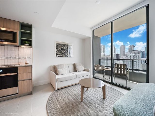 1st image of 601 NE 1st Ave Unit 2814