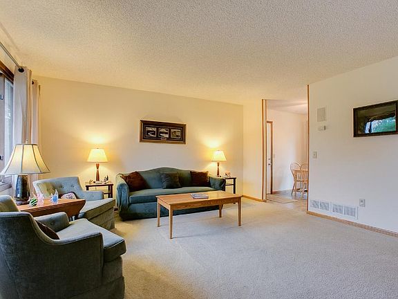 2nd image of 2545 Cochrane Dr