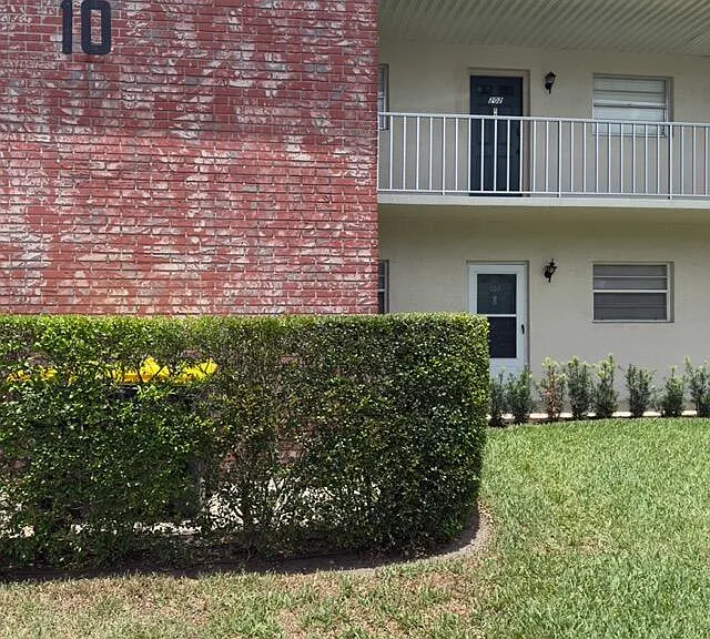 1900 S Kanner Hwy #102 — Photo 15