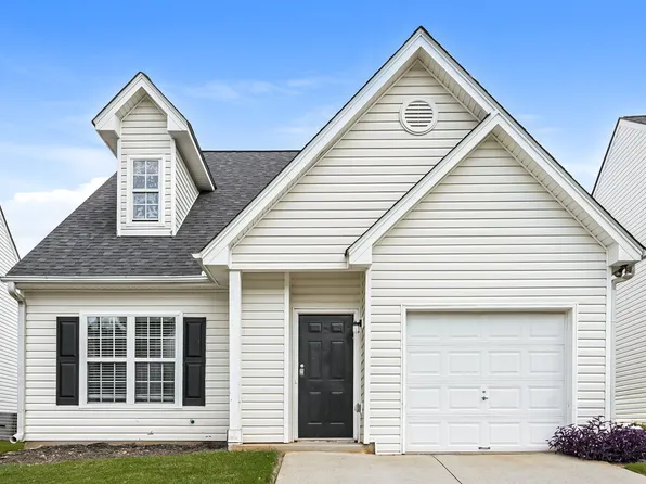 444 Village Bluff Dr, Lawrenceville, GA 30046