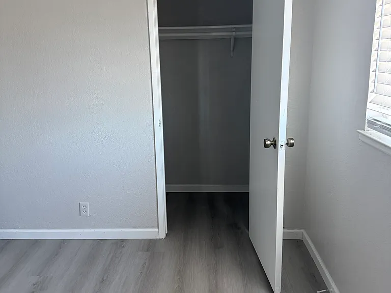 2521 Plantation Pl — Photo 6