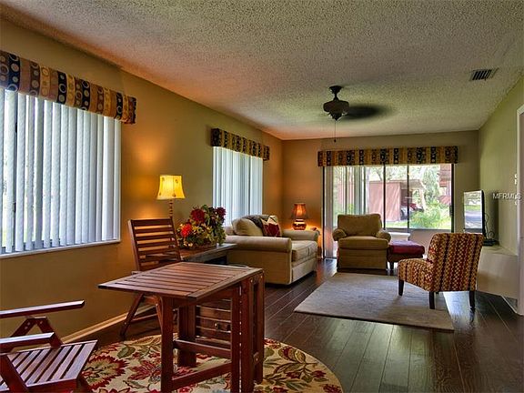 3rd image of 515 Tabor Ct APT A