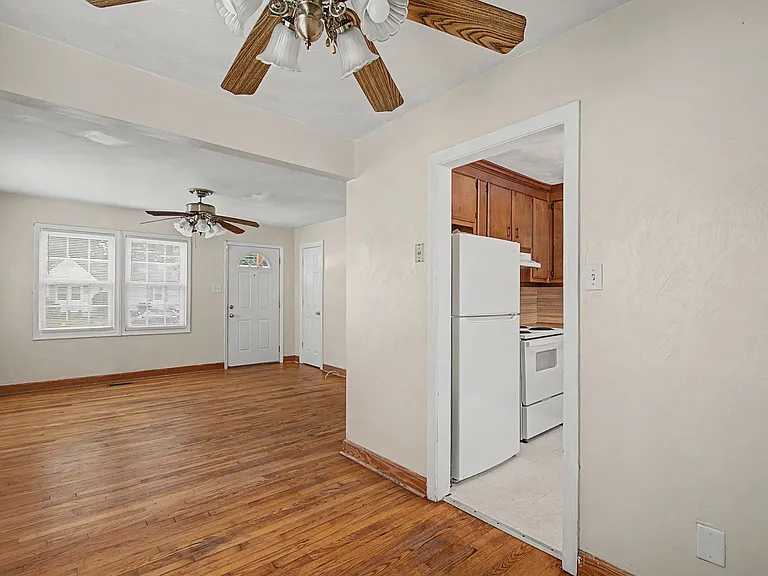626 Sedgefield Dr — Photo 11