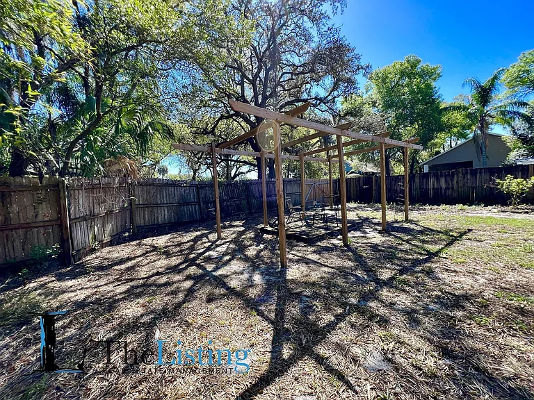 5905 N Tampa St — Photo 21