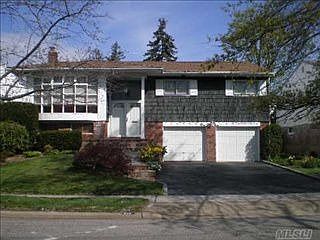 1st image of 943 Phyllis Dr
