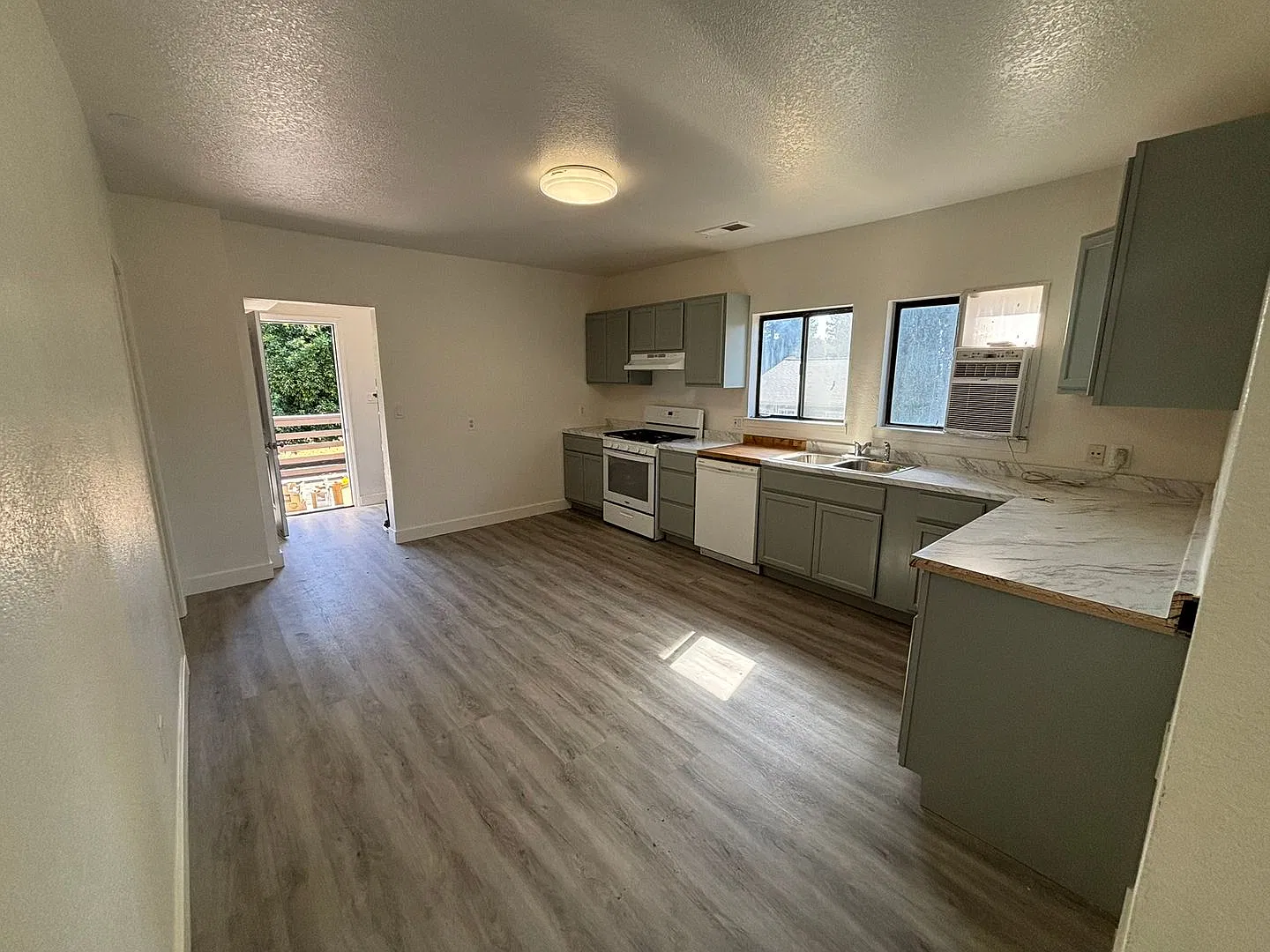 SAC T 535 N Harbor Blvd #A-C — Photo 4