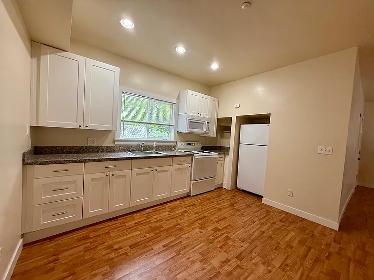 4429 Rainier Ave S #2 — Photo 9