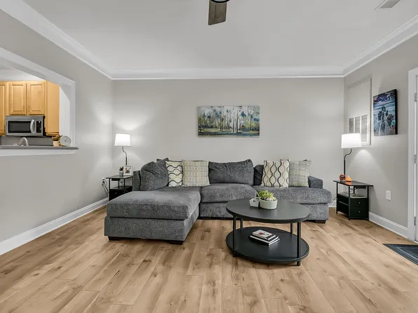 945 E Estates Blvd APT D, Charleston, SC 29414