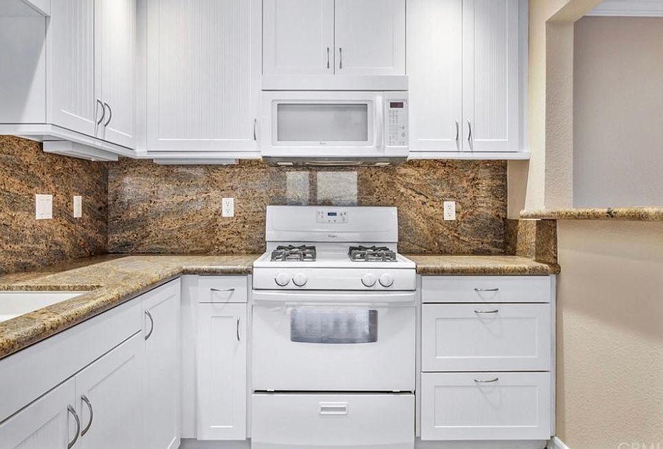 1st image of 32951 Avenida Del Rosal