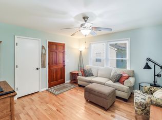 1728 Pinckney Park Dr #B, Charleston, SC 29407