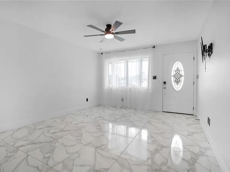 18659 Sarasota Rd — Photo 6
