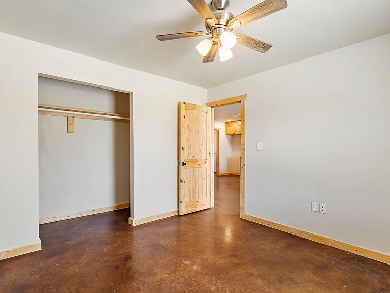 13001 Owen Ln #13001 — Photo 21